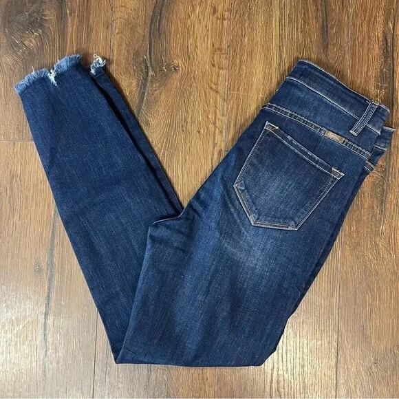 KanCan Frederick High Rise Button Fly Skinny
SZ 9/28 - Picture 3 of 8